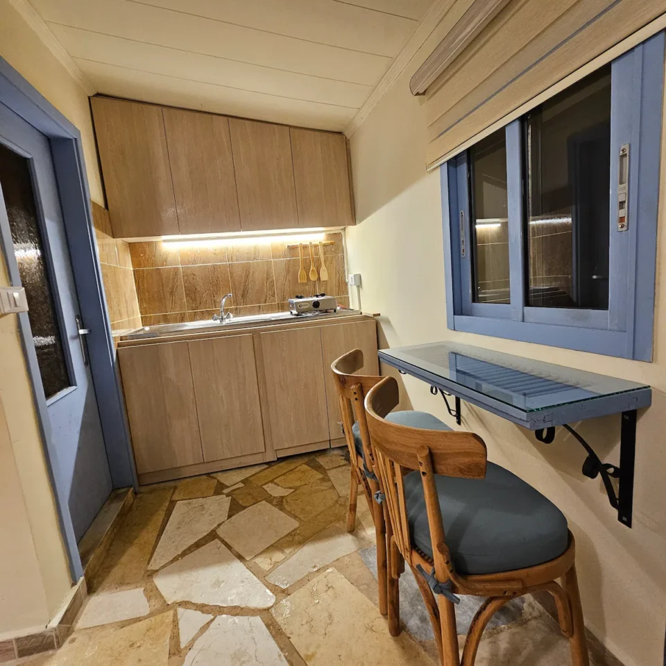 FIG HOUSE - Image 3