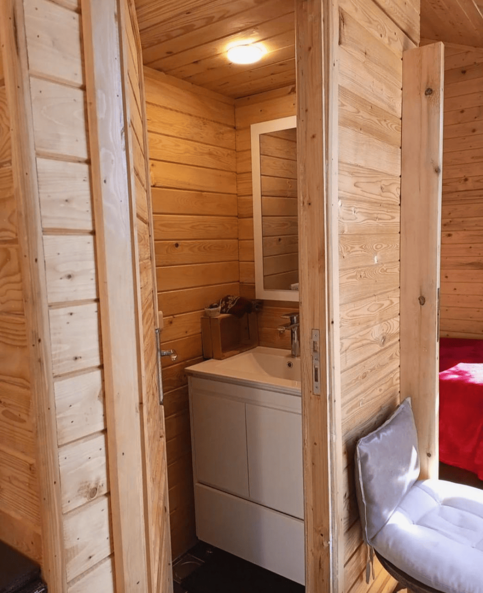 Shrubbery lodge - Image 5