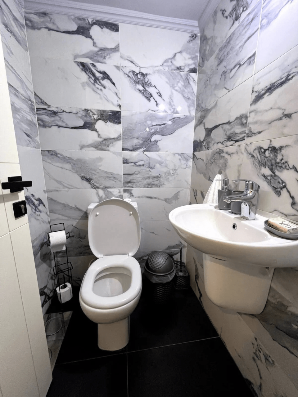 DEYR EL QAMAR GUEST HOUSE - Image 13