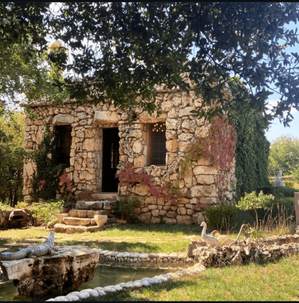 CHERRY GUEST HOUSE - Image 7